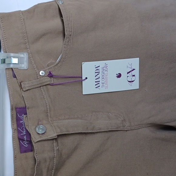 Gloria Vanderbilt Amanda Khaki jeans size 12P, slimming - Picture 2 of 6